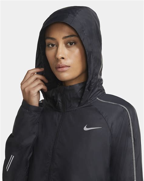 nike aeroshield damen laufjacke|Nike Shield Women's Running Jacket.